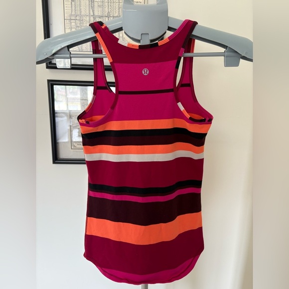 Lululemon Athletica Refresher Racer Tank Size 6 - Picture 2 of 2